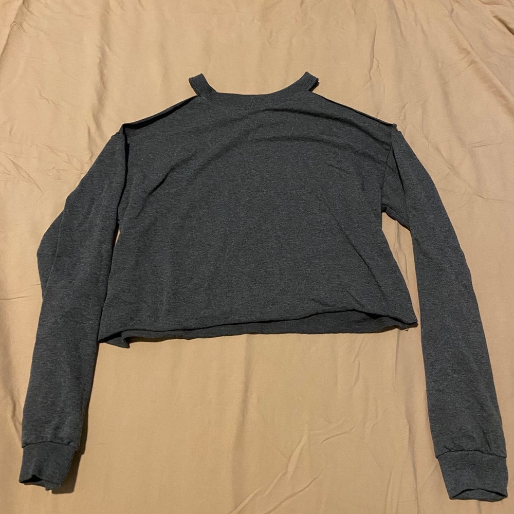 Gray cropped long sleeve with shoulder cut outs